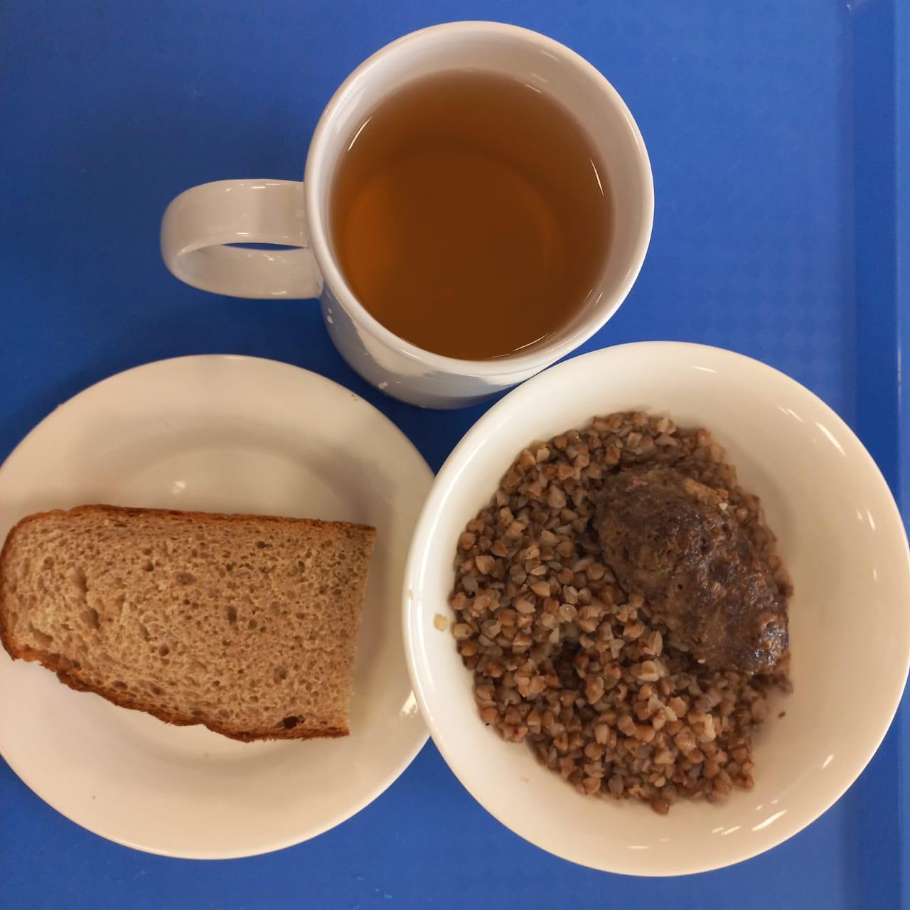 12.09.2022. Жалпыға бірдей міндетті білім беру қоры есебінен тегін тамақтанатын 1 - 1 0 сынып оқушыларына арналған ас мәзірі (күз-қыс) І I I  апта