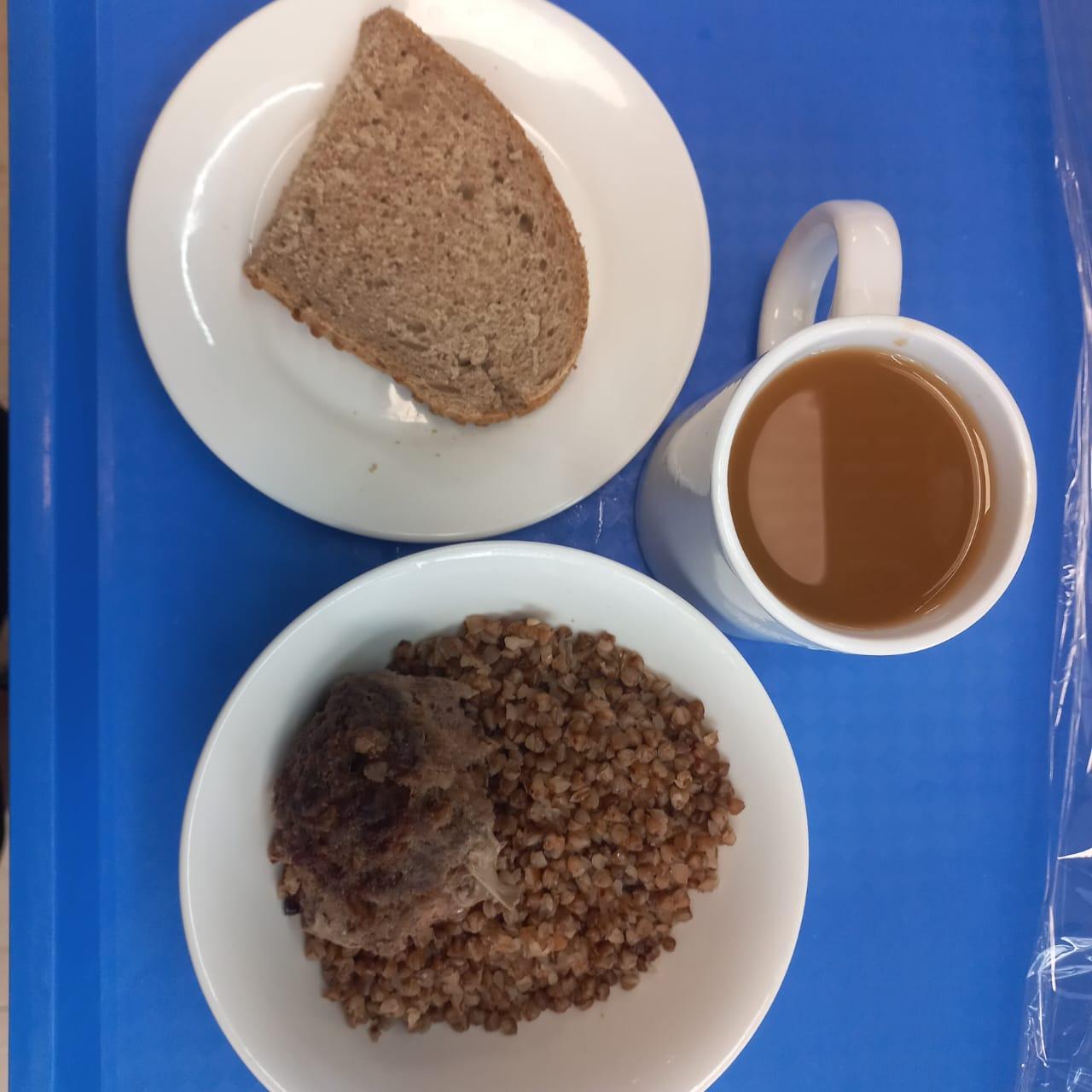 10.10.2022. Жалпыға бірдей міндетті білім беру қоры есебінен тегін тамақтанатын 1 - 1 0 сынып оқушыларына арналған ас мәзірі (күз-қыс) І I I  апта