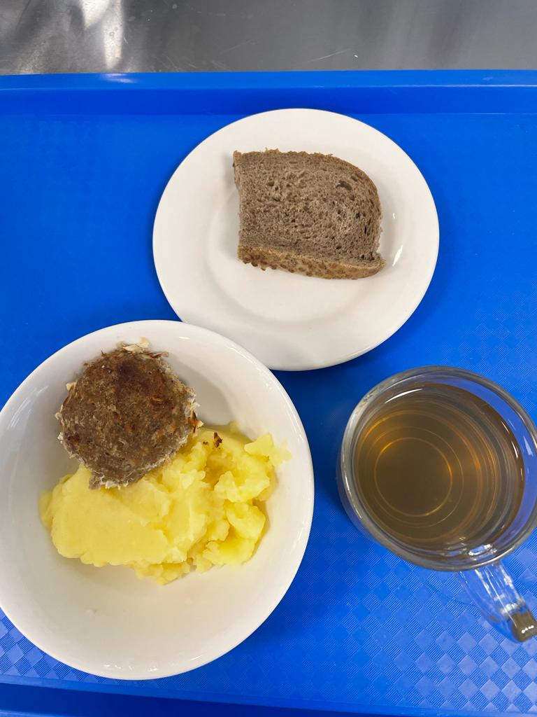 27.10.2022.Жалпыға бірдей міндетті білім беру қоры  есебінен тегін тамақтанатын 1 - 10 сынып оқушыларына арналған ас мәзірі (күз-қыс) І апта